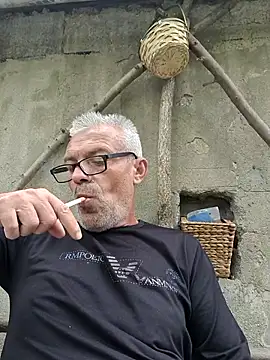 Picolo4111 online show from 10-17-25, 02:52