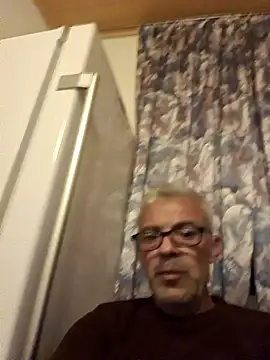 Picolo4111 online show from 10-21-25, 10:10