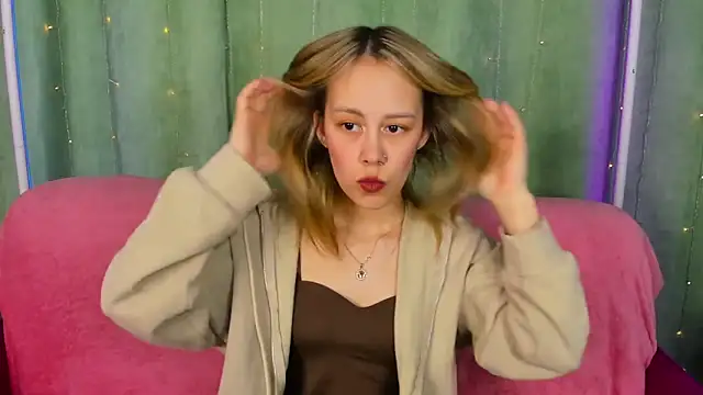 SofiaSolar online show from 04-06-26, 04:46