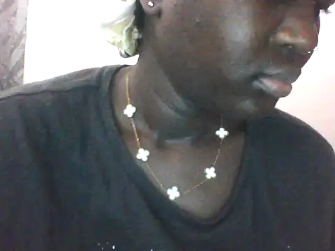 Snapshot of Princess_Tamara chatting on 10-24-25, 06:32 Princess Tamara online show from 10-24-25, 06:32