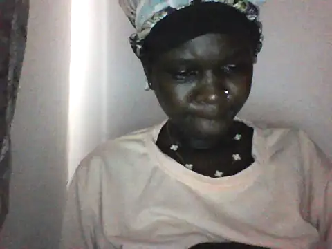 Snapshot of Princess_Tamara chatting on 10-25-25, 02:46 Princess Tamara online show from 10-25-25, 02:46