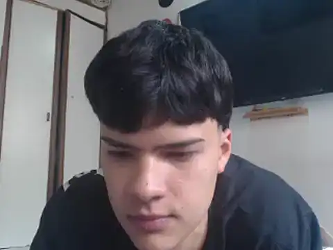 masterdaniel88 online show from 03-04-25, 01:38