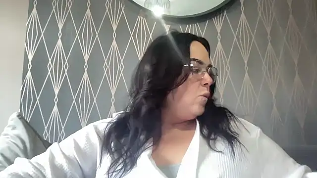 Snapshot of clara_lu chatting on 03-18-25, 08:47 clara lu online show from 03-18-25, 08:47