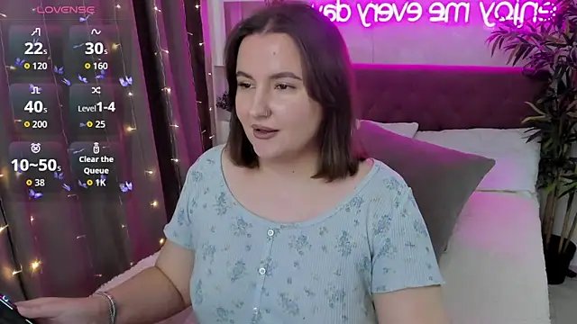 FeralPeach online show from 10-17-25, 07:00