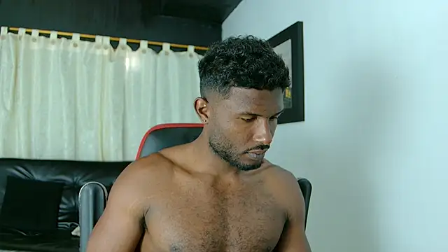 Snapshot of Black_indiian chatting on 09-23-25, 03:37 Black indiian online show from 09-23-25, 03:37