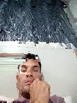 Snapshot of 719610 chatting on 11-09-25, 02:32 719610 online show from 11-09-25, 02:32