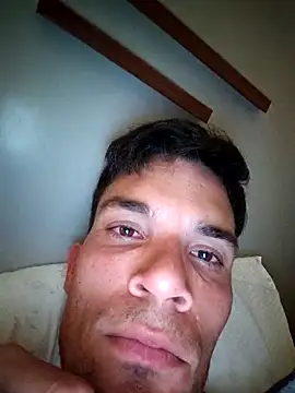 Snapshot of 719610 chatting on 11-24-25, 03:28 719610 online show from 11-24-25, 03:28