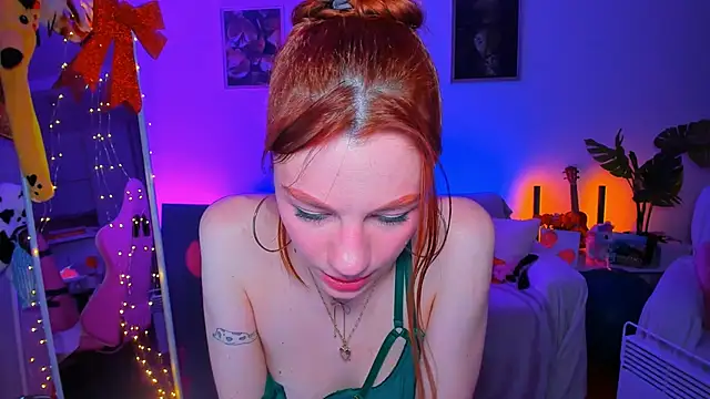 Alyssa Smitt online show from 02-17-25, 01:36