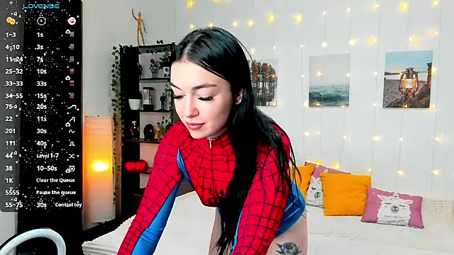 Snapshot of Magic_Allie chatting on 12-24-24, 08:27 Magic Allie online show from 12-24-24, 08:27