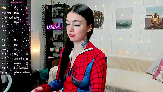 Snapshot of Magic_Allie chatting on 02-13-25, 08:34 Magic Allie online show from 02-13-25, 08:34