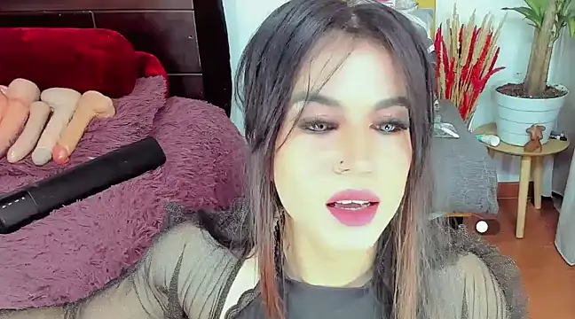 Snapshot of stefany_sexy_ chatting on 03-20-25, 02:40 stefany sexy online show from 03-20-25, 02:40