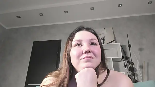 Snapshot of Ruth_Oliver chatting on 12-08-24, 11:35 Ruth Oliver online show from 12-08-24, 11:35