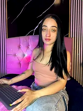 Ady 18 online show from 09-25-25, 03:49