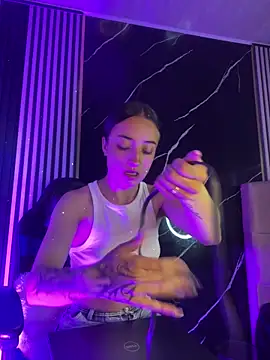 Ady 18 online show from 10-30-25, 04:52