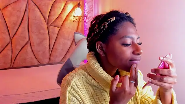 Queen perla  online show from 01-16-25, 11:48