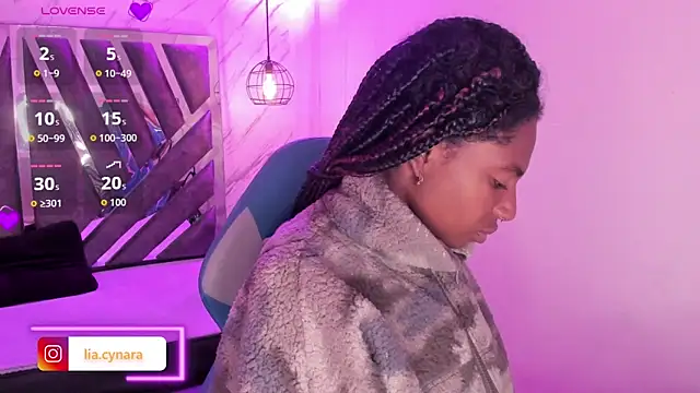 Queen perla  online show from 10-05-25, 01:42