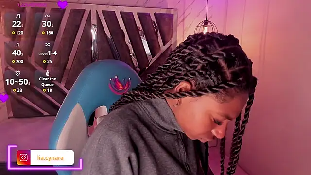 Queen perla  online show from 10-15-25, 11:32