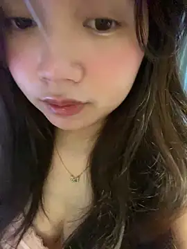 Hotellinh12 online show from 11-10-25, 04:17