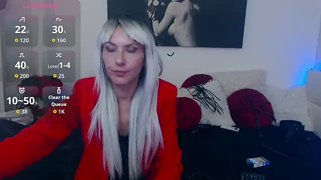 EvelynQueenn online show from 10-15-25, 03:50
