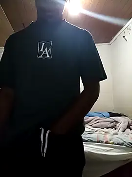 Snapshot of Uncletee112 chatting on 10-26-25, 02:06 Uncletee112 online show from 10-26-25, 02:06