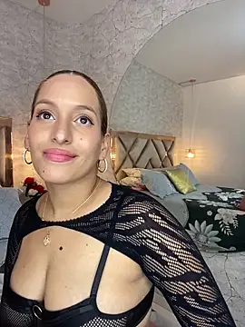 Snapshot of Agnescruzz chatting on 02-09-25, 04:29 Agnescruzz online show from 02-09-25, 04:29