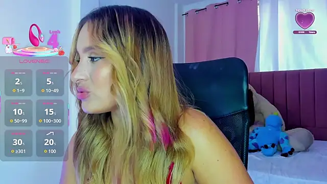 Snapshot of Agnescruzz chatting on 11-22-25, 08:52 Agnescruzz online show from 11-22-25, 08:52