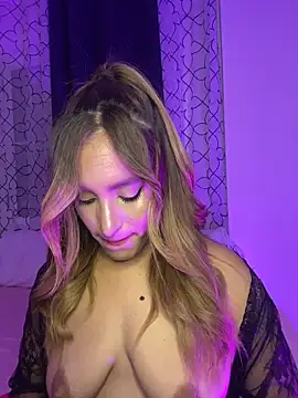 Snapshot of Agnescruzz chatting on 03-31-26, 11:49 Agnescruzz online show from 03-31-26, 11:49