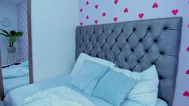 hurrem had online show from 02-20-25, 02:29