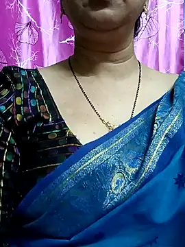 Snapshot of Rosy-B chatting on 01-16-25, 06:27 Rosy-B online show from 01-16-25, 06:27