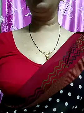 Snapshot of Rosy-B chatting on 02-01-25, 06:08 Rosy-B online show from 02-01-25, 06:08