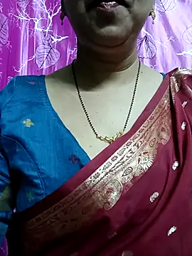 Snapshot of Rosy-B chatting on 03-02-25, 06:30 Rosy-B online show from 03-02-25, 06:30