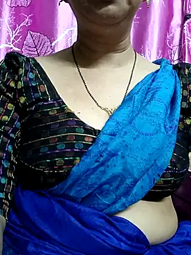 Snapshot of Rosy-B chatting on 03-07-25, 09:48 Rosy-B online show from 03-07-25, 09:48