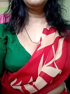 Snapshot of Rosy-B chatting on 03-12-25, 09:55 Rosy-B online show from 03-12-25, 09:55