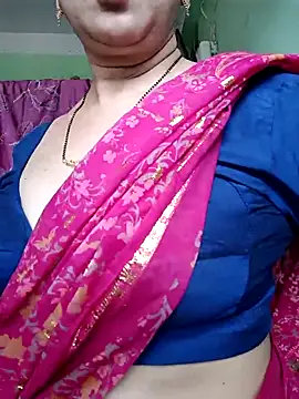 Snapshot of Rosy-B chatting on 03-17-25, 05:23 Rosy-B online show from 03-17-25, 05:23