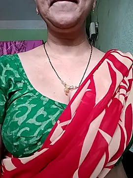 Snapshot of Rosy-B chatting on 09-13-25, 09:31 Rosy-B online show from 09-13-25, 09:31