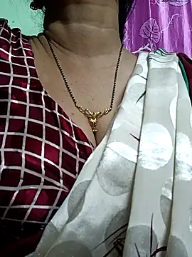 Snapshot of Rosy-B chatting on 09-25-25, 09:51 Rosy-B online show from 09-25-25, 09:51