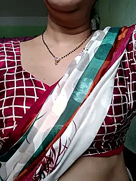 Snapshot of Rosy-B chatting on 10-09-25, 12:41 Rosy-B online show from 10-09-25, 12:41