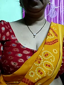 Snapshot of Rosy-B chatting on 11-07-25, 09:26 Rosy-B online show from 11-07-25, 09:26