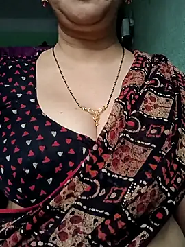 Snapshot of Rosy-B chatting on 12-03-25, 12:51 Rosy-B online show from 12-03-25, 12:51