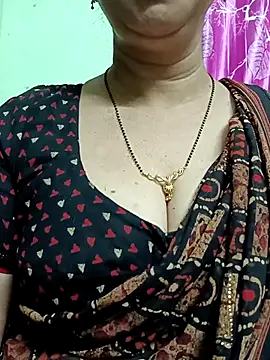 Snapshot of Rosy-B chatting on 01-16-26, 12:25 Rosy-B online show from 01-16-26, 12:25