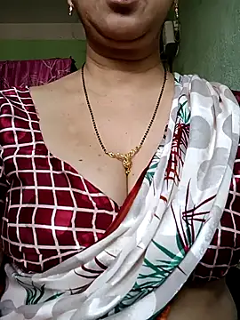 Snapshot of Rosy-B chatting on 01-19-26, 09:46 Rosy-B online show from 01-19-26, 09:46