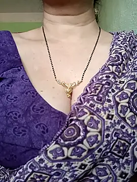 Snapshot of Rosy-B chatting on 02-11-26, 09:58 Rosy-B online show from 02-11-26, 09:58