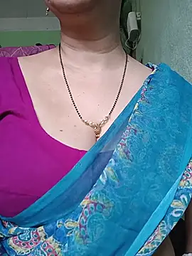 Snapshot of Rosy-B chatting on 07-06-26, 09:39 Rosy-B online show from 07-06-26, 09:39
