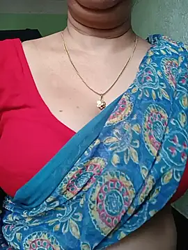 Snapshot of Rosy-B chatting on 07-19-26, 12:14 Rosy-B online show from 07-19-26, 12:14