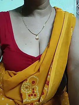 Snapshot of Rosy-B chatting on 07-28-26, 06:20 Rosy-B online show from 07-28-26, 06:20
