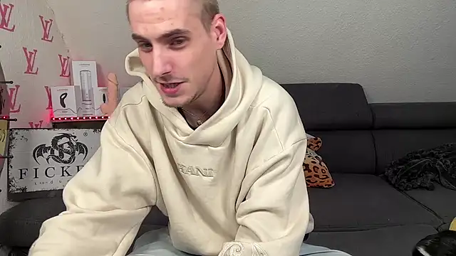 Cookieboy88 online show from 10-20-25, 04:51