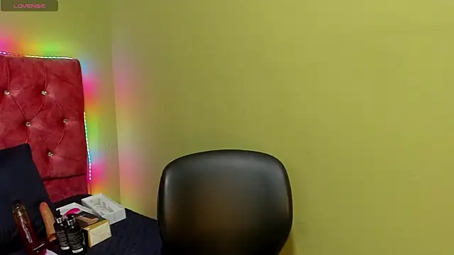 blue violette  online show from 10-18-25, 07:47