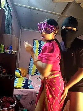 Snapshot of Flirtandfuck0 chatting on 12-18-25, 05:52 Flirtandfuck0 online show from 12-18-25, 05:52