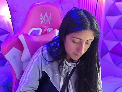 Snapshot of Cameron_cutte chatting on 03-10-26, 03:11 Cameron cutte online show from 03-10-26, 03:11