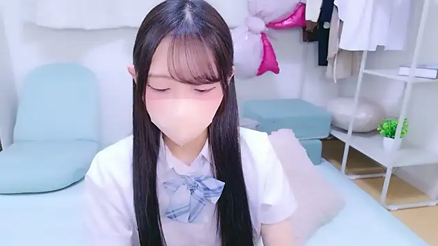 Snapshot of Suzu_ch_xx chatting on 06-30-26, 09:27 Suzu ch xx online show from 06-30-26, 09:27